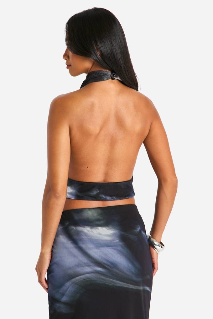 boohoo Dames Petite Abstract Print Mesh Cowl Top | Zwart | Maat: 42