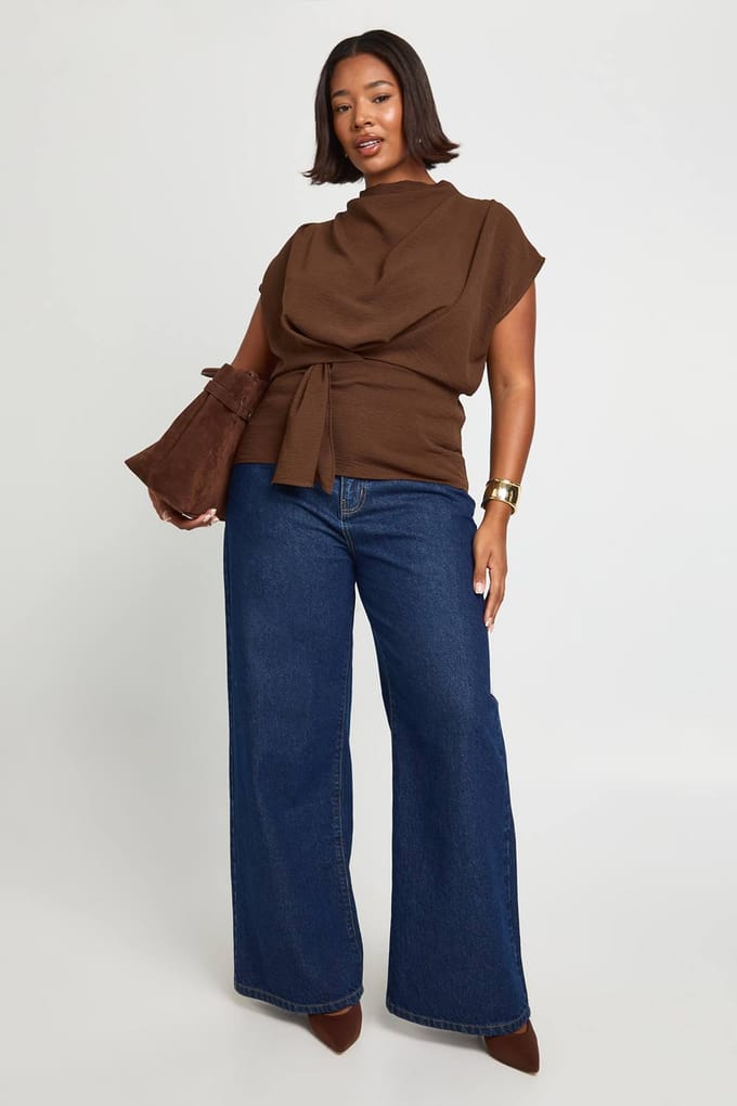boohoo Dames Plus Knot blouse met vallende kraag | Chocoladebruin | Maat: 44