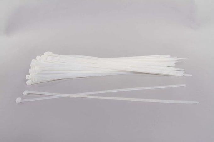 Kabelbinders - Tie-wraps 300 mm lang x 4.8 mm breed,  Wit – 100 stuks. + Kortpack pen (099.0366)