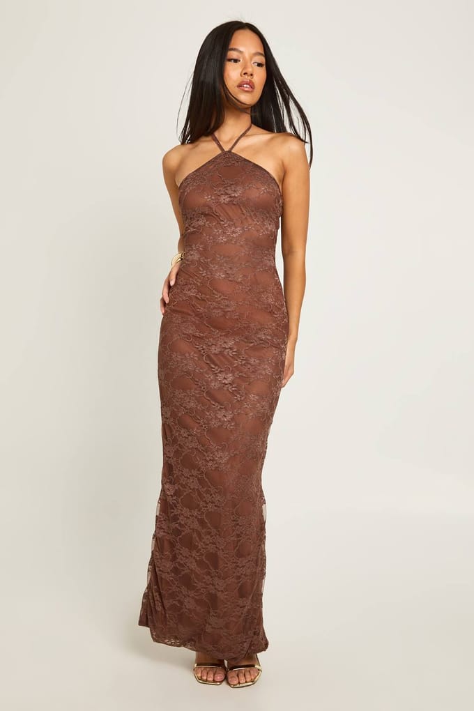 boohoo Dames Petite kanten halternek maxi kolomjurk | Chocolate | Maat: 16