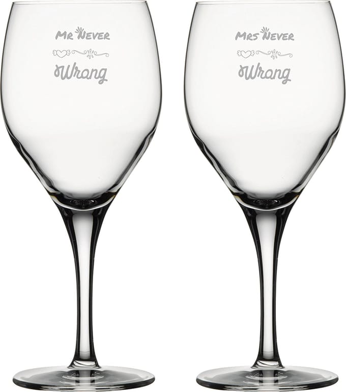 Gegraveerde set rode wijnglazen 42,5cl Mr. Never wrong - Mrs. Never wrong