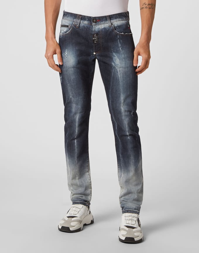 Jeans Recht Model