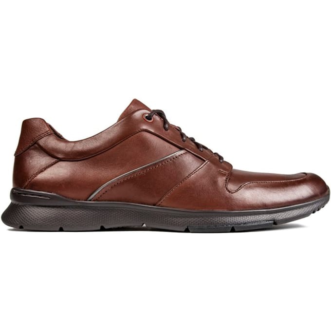 Clarks Tynamo Schoenen