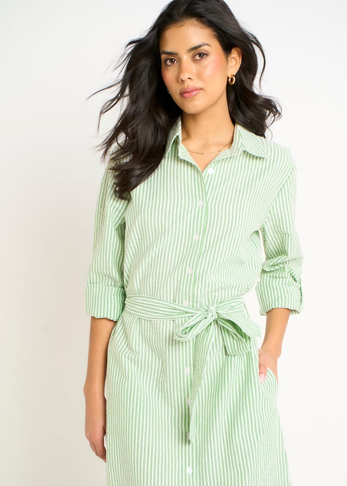 Groene seersucker gestreepte jurk met lange mouwen