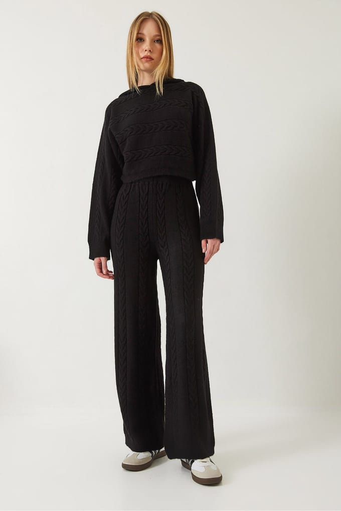 Structuurgebreide Crop Sweater en Wijde Broek Set