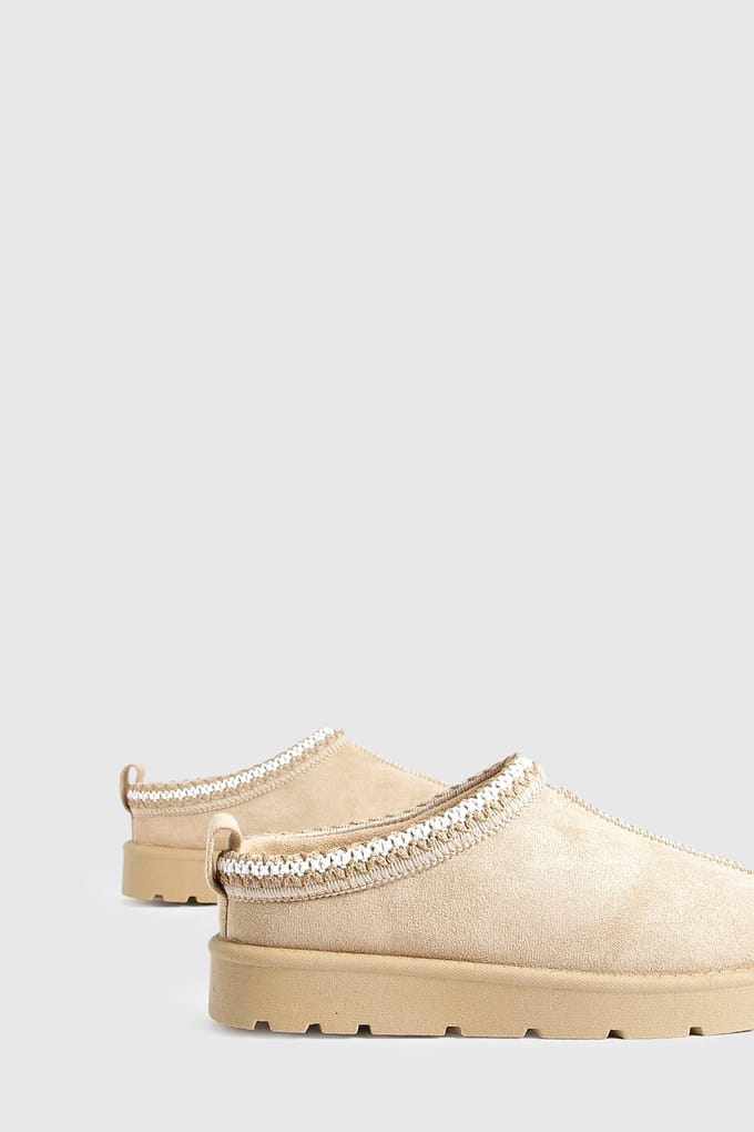 boohoo Dames Geborduurde Gezellige Mules | Sand | Maat: 3