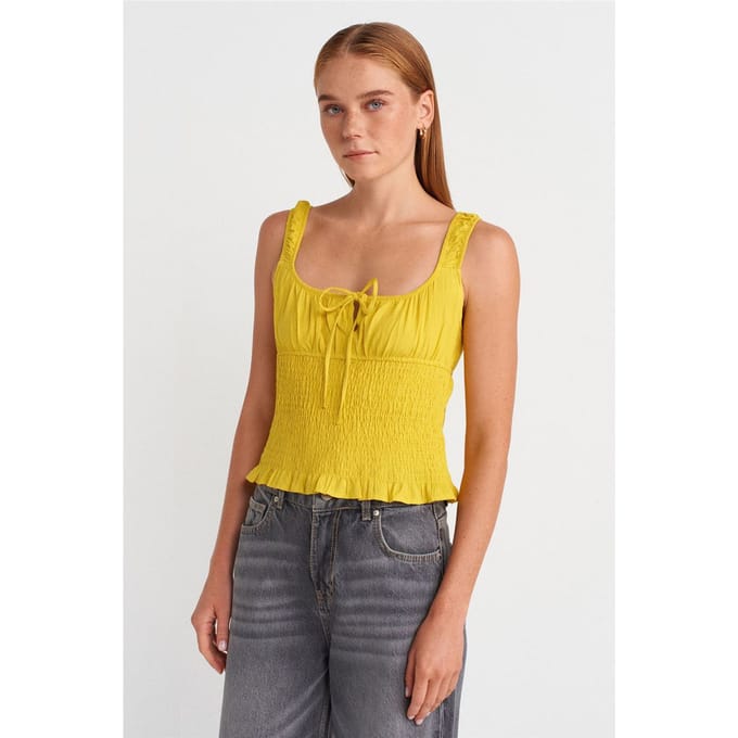 Getailleerde Cropped Mouwloze Blouse met Strikvoorkant