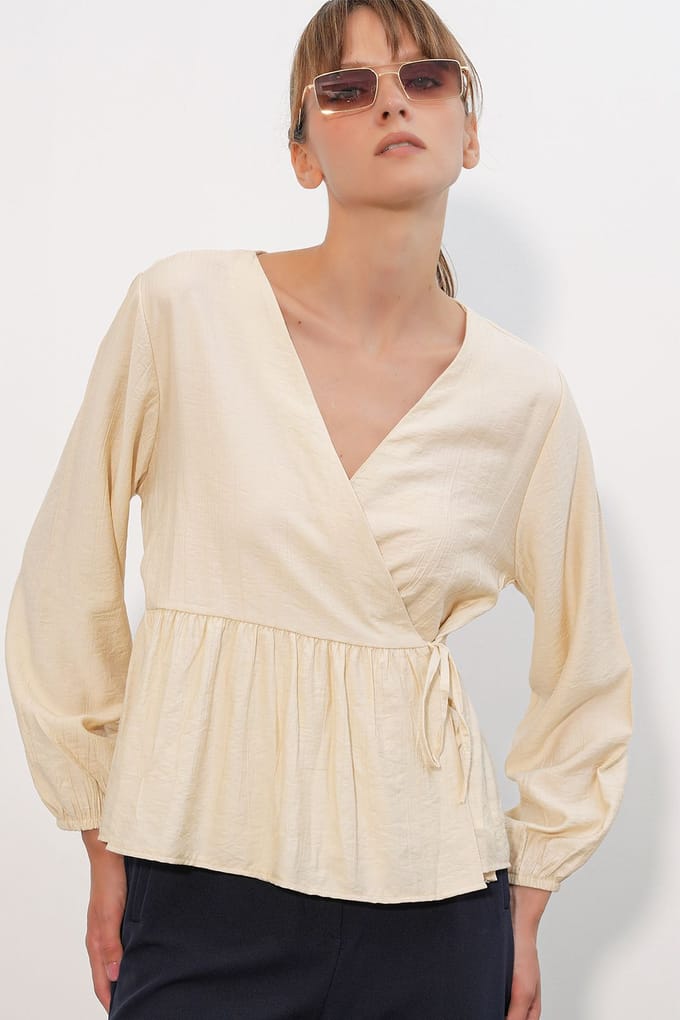 V-hals Blouse met Strikdetail en Kreppé