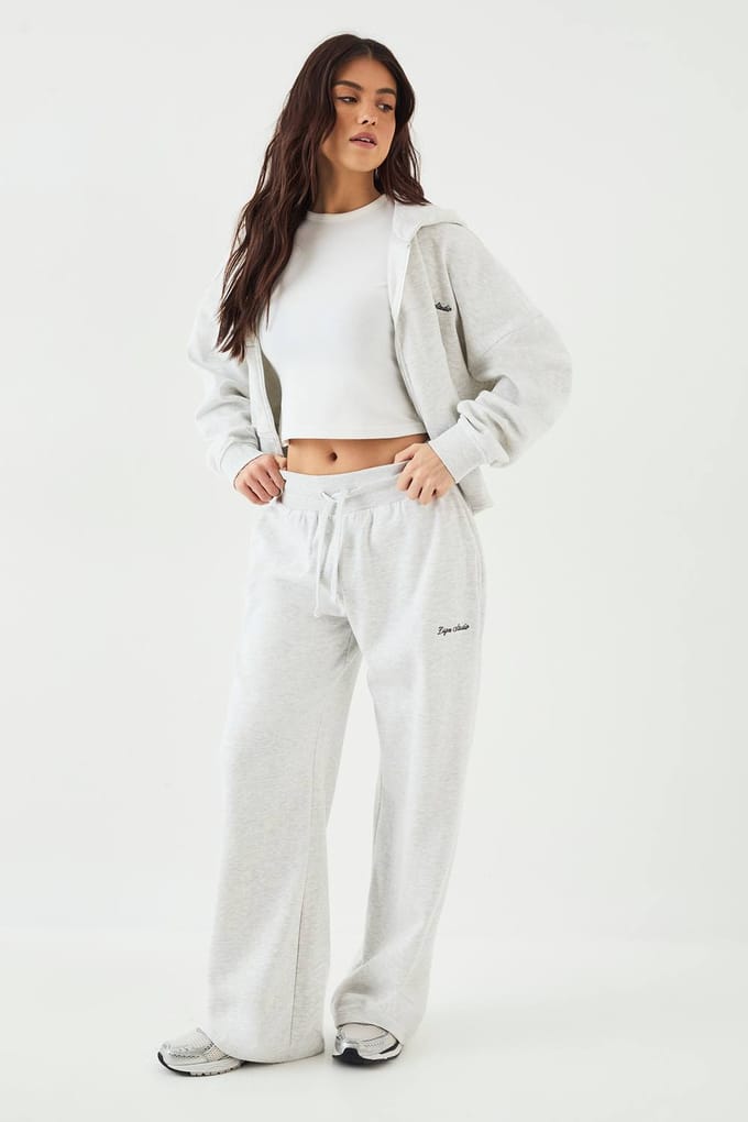 Dames DSGN Studio Script Geborduurde Hooded Trainingspak | Ash Grey | Maat: 2XL
