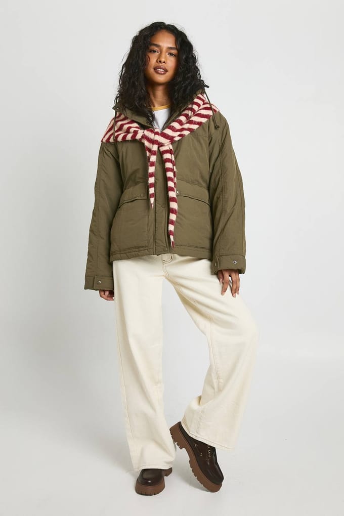 boohoo Dames Capuchon korte parka | Khaki | Maat: 10