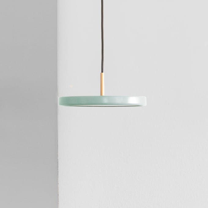 UMAGE Hanglamp Asteria Micro V2 - olive - Brass Top