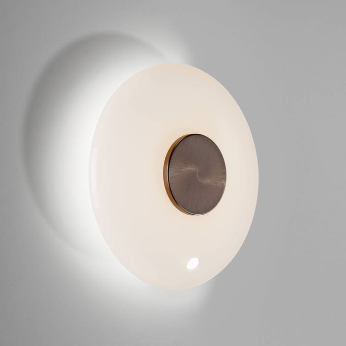 LED wandlamp PURE Vitrum, bruin/opaalglas/aluminium Ø 22 cm