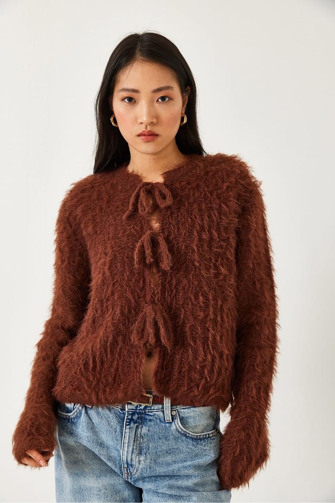 Kanten Korte Ribgebreide Cardigan met Striksluiting