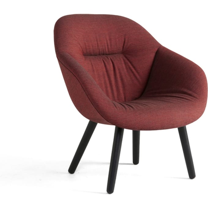 HAY - About A Lounge Chair AAL 82 Soft - Kvadrat Remix 662 - rood