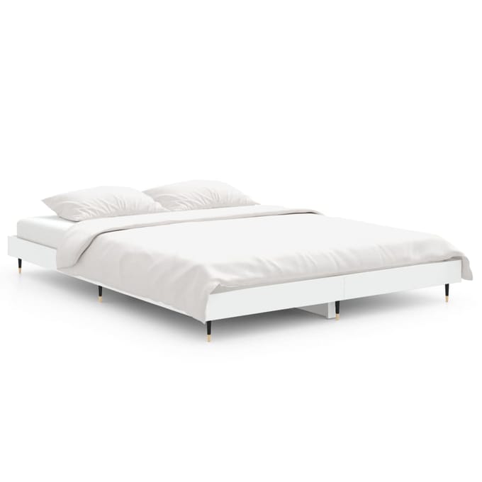 vidaXL - Bedframe - bewerkt - hout - wit - 135x190 - cm