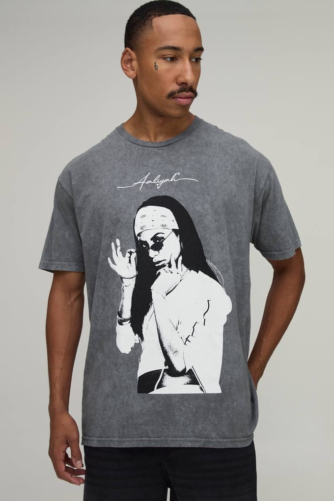 Oversized Gewassen Aaliyah Licentie Print T-shirt | Washed Charcoal | Size Small