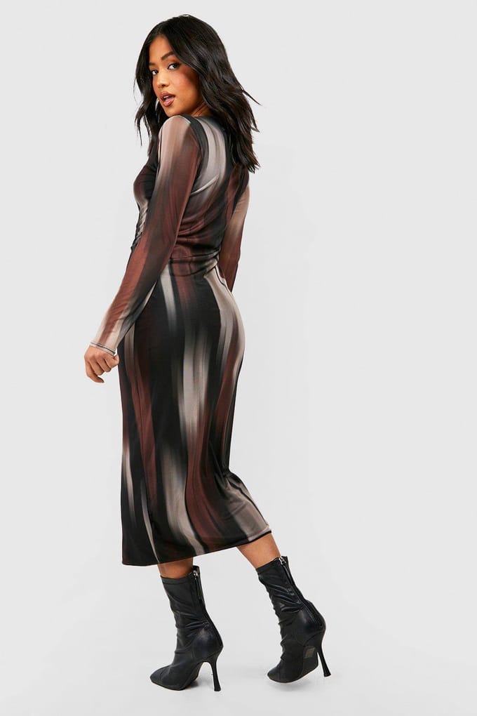 boohoo Dames Petite Mesh Lange Mouwen Midaxi Jurk | Maat: 40