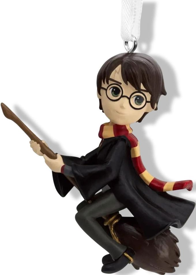 Hallmark - Ornament l93 fc harry riding broom
