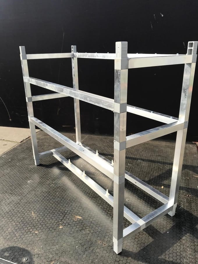 Qrig Mining rig frame 12 - 16 GPU aluminium rigframe