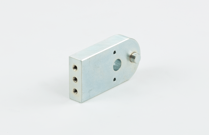 Bracket motor lug