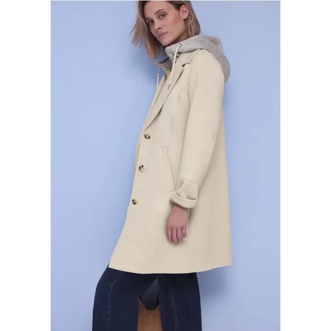 Coat met inlegwerk