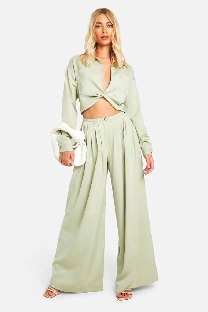 boohoo Dames Linnen Look Relaxed Fit Twist Front Shirt | Sage | Maat: 14