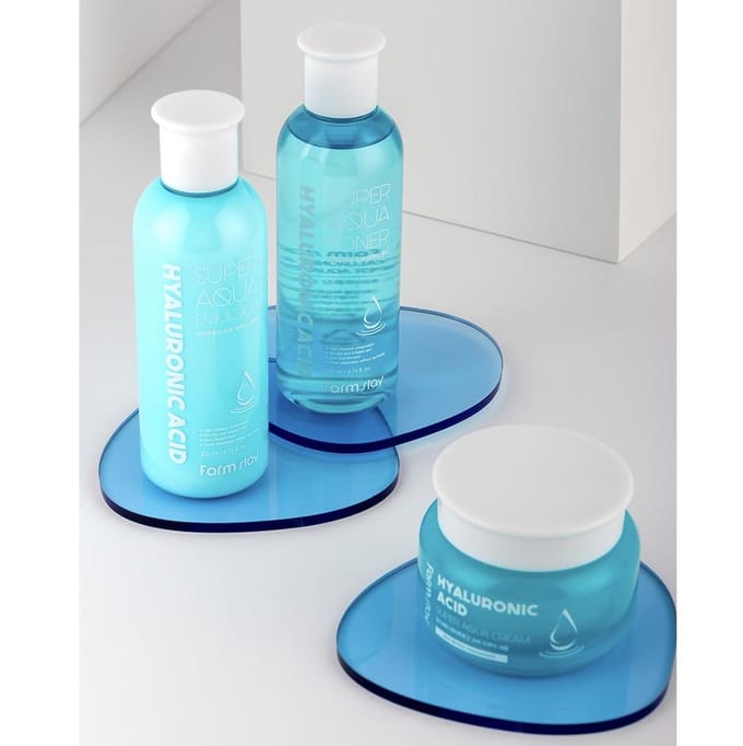 Farm Stay Hyaluronic Acid Super Aqua Cream 100ml + RANDOM GIFT white