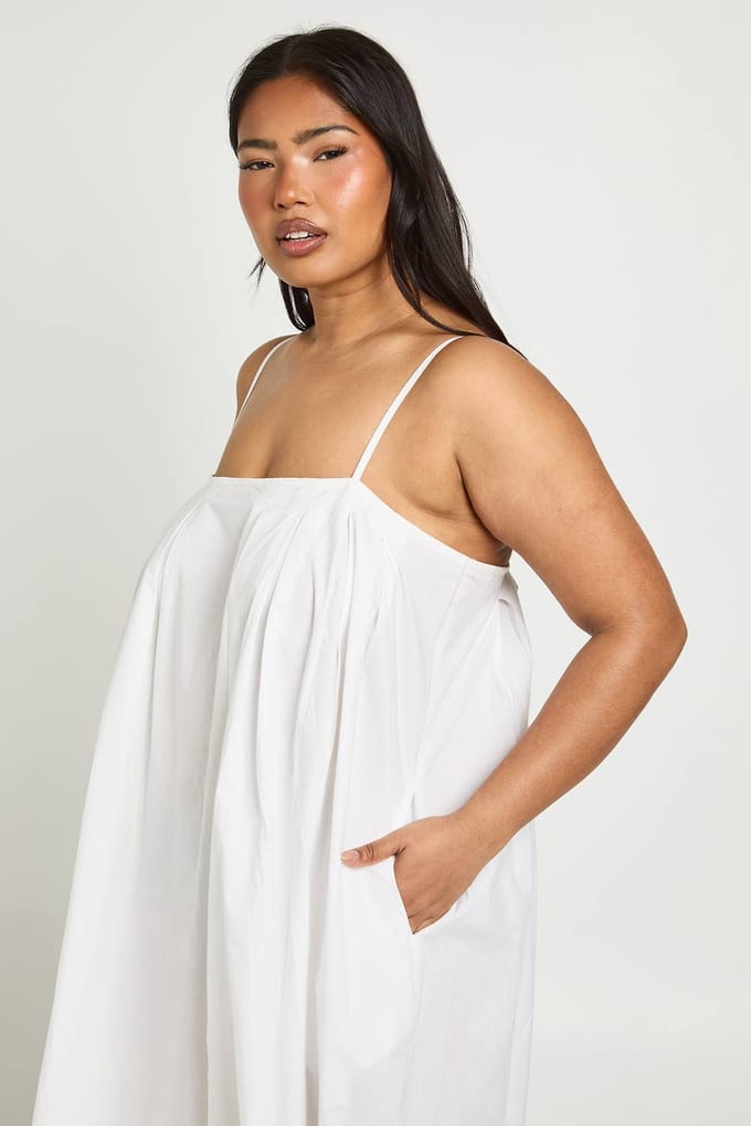 boohoo Dames Plus Katoenen Popeline Geplooide Volume Maxi Jurk | Wit | Maat: 44