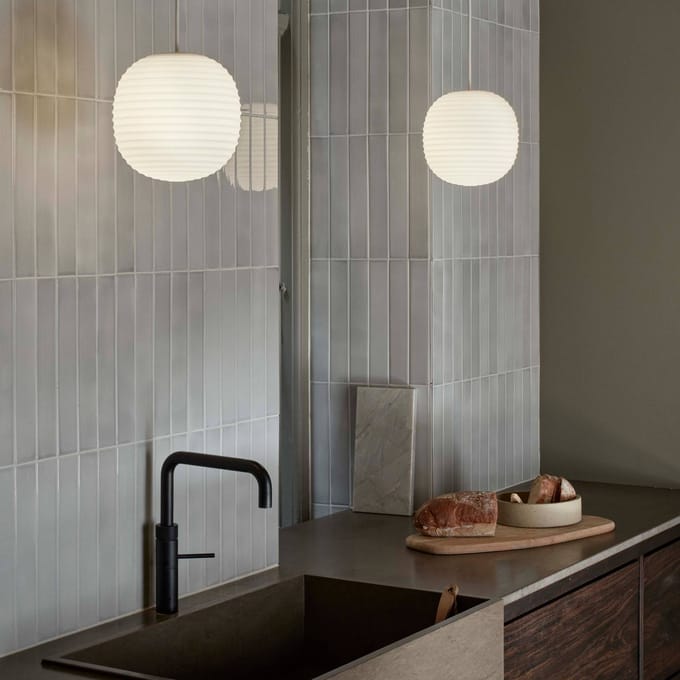 New Works Lantern in Mat Wit Opaal Opaalglas , Klein