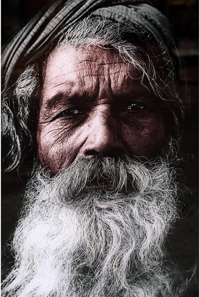 PTMD Schilderij Indische Man - 80x3x120 cm - Glas - Zwart
