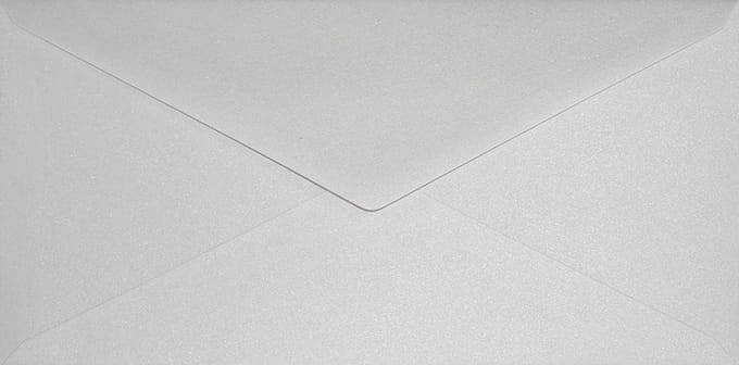 Witte Lange Enveloppen Parelmoer Glans 110x220mm voor Uitnodigingen
