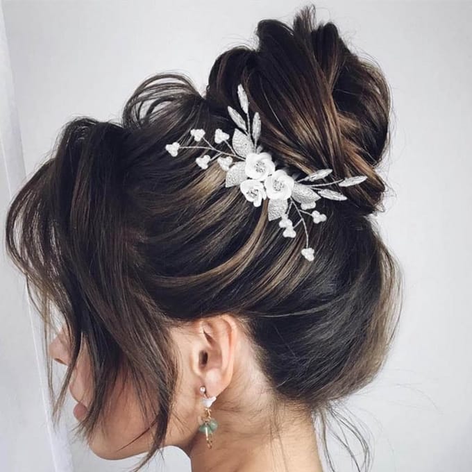 Bruidshaakjes met Bloemen en Strass voor Bruiloften | Elegante Haaraccessoires