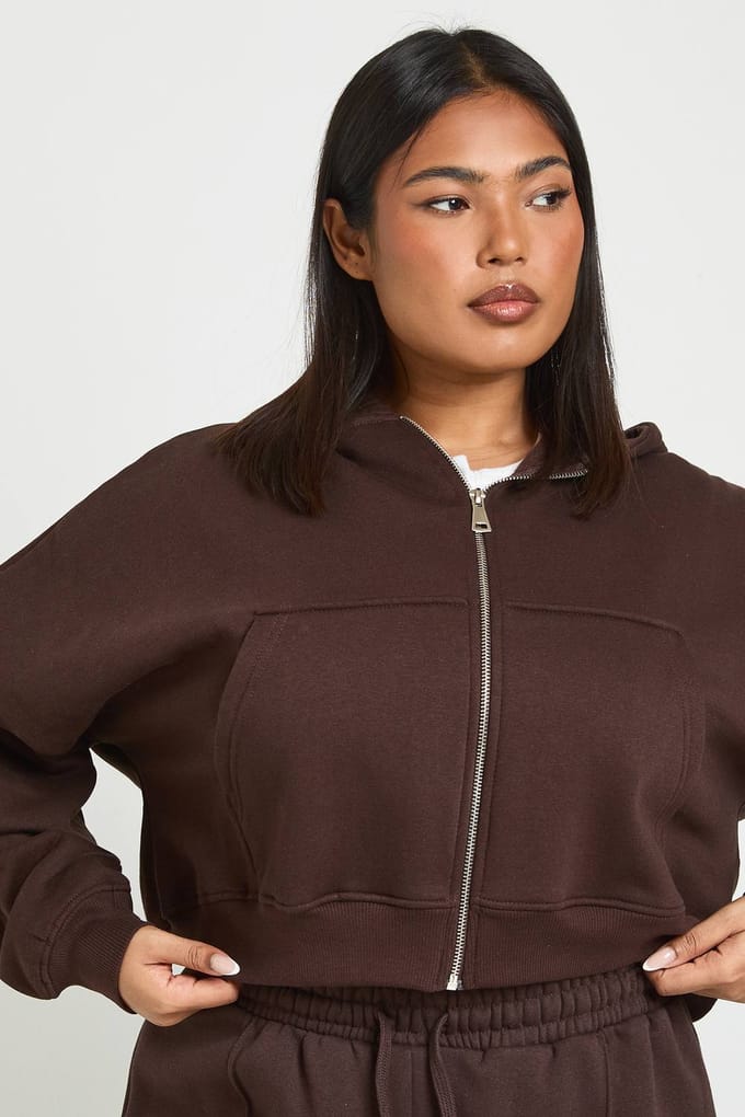 boohoo Dames Plus Core Basic Boxy Ballonmouw Oversized Hoodie met doorlopende rits | Chocoladebruin | Maat: 44