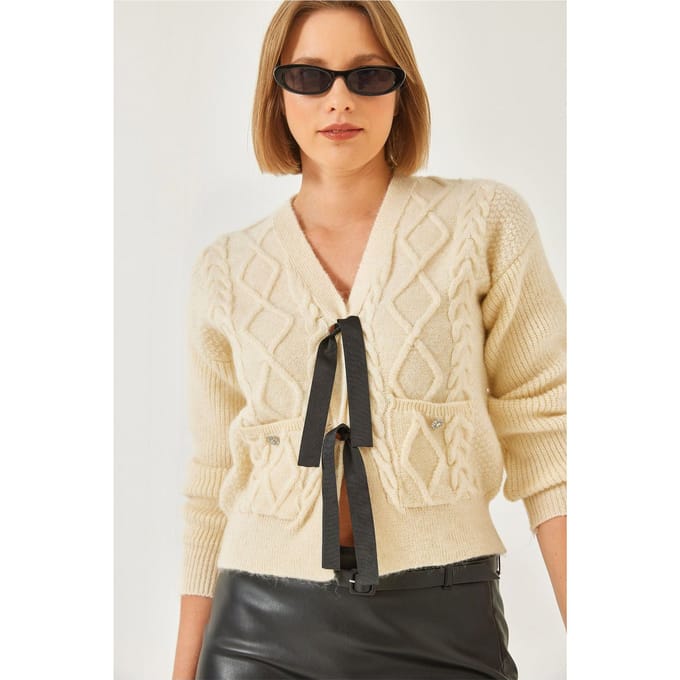 Gestructureerde V-hals Korte Cardigan met Pompom