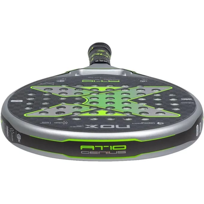Racket van padel Nox AT Geniun Attack 12K By Agustin Tapia