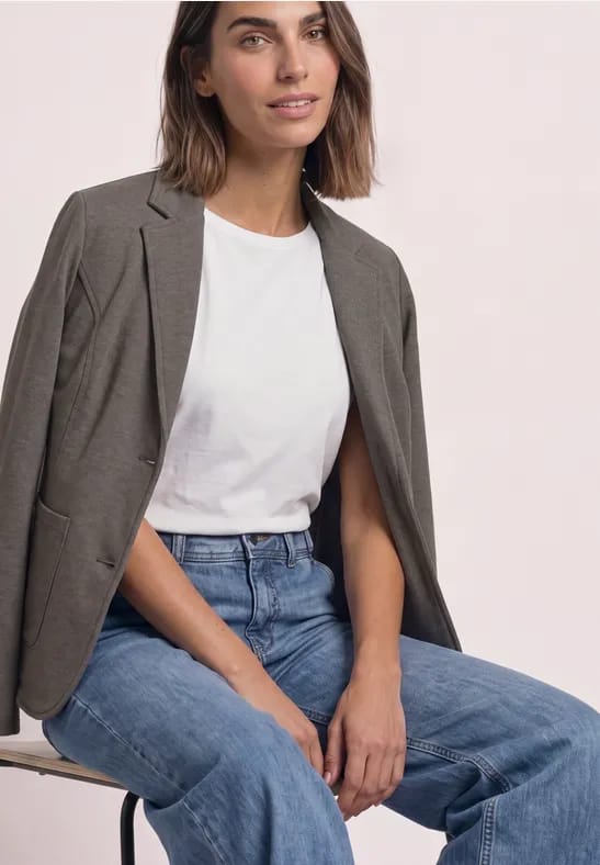 Eenvoudige blazer in effen kleur