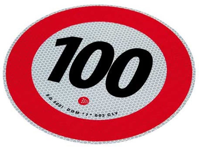 Speed limit sign. 100 km/u