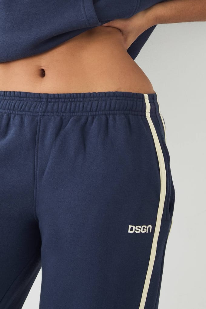 Dames DSGN Studio Side Stripe Straight Leg Jogger | Navy | Maat: XL