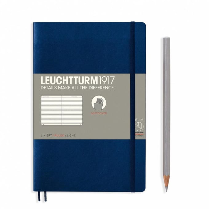 Leuchtturm1917 B6+ Paperback Notitieboek met zachte kaft lined Navy