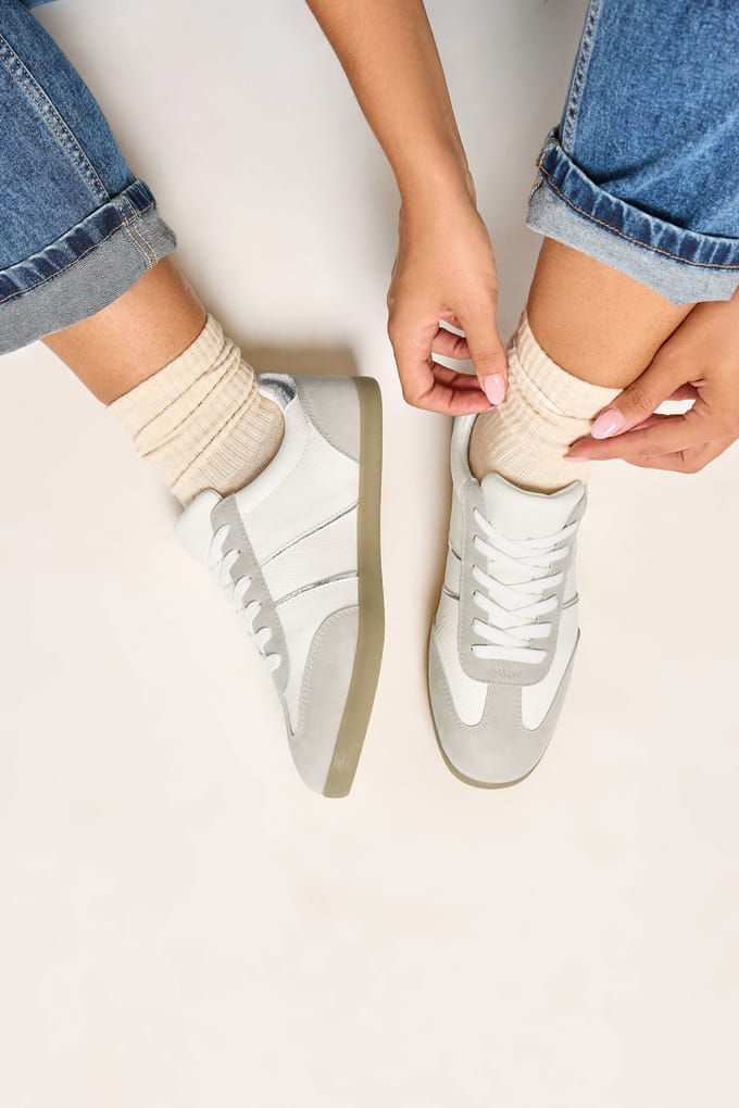 Yours Witte Sneakers Met Zijstreep En Gummizool In Brede Epasvormsize 42E