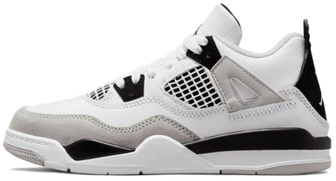Air Jordan 4 Retro Military Black (PS) - Maat 29.5