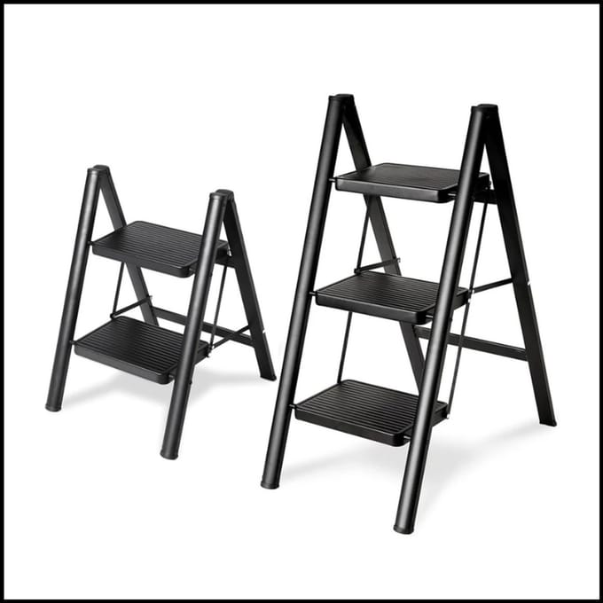 Opvouwbare Opstapladder - Antislip Huishoudtrap - Compact Inklapbaar Ontwerp - Stalen Constructie - Hoog Draagvermogen