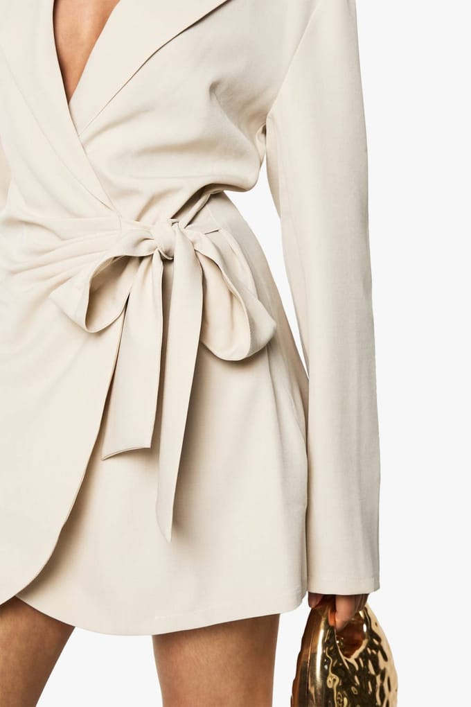 boohoo Dames Linnen Look Wikkel Drapeer Voorzijde Getailleerde Blazerjurk | Natural | Maat: 6