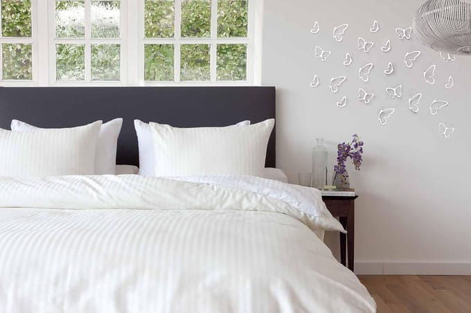 Heckett & Lane Uni Stripe Dekbedovertrek - Eenpersoons - 140x200/220 cm - Creme
