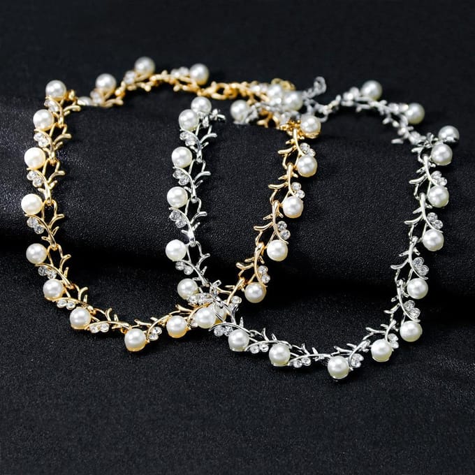 Mode Legering Bloem Diamant Parel Ketting, Oorbellen Armband Sieraden Set Drie Delen Set white