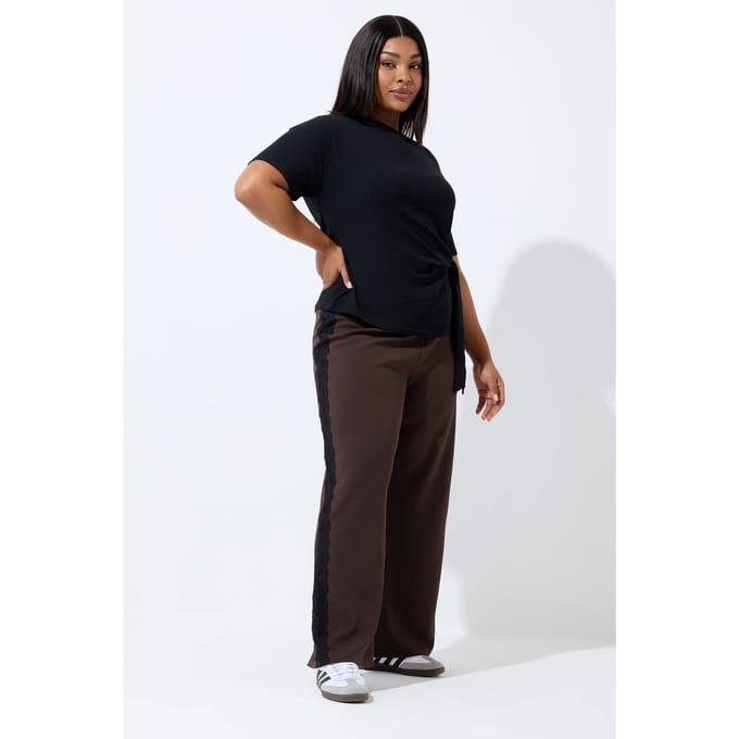 Limited Collection Chocoladebruine Broek Met Kantinzet Size 48