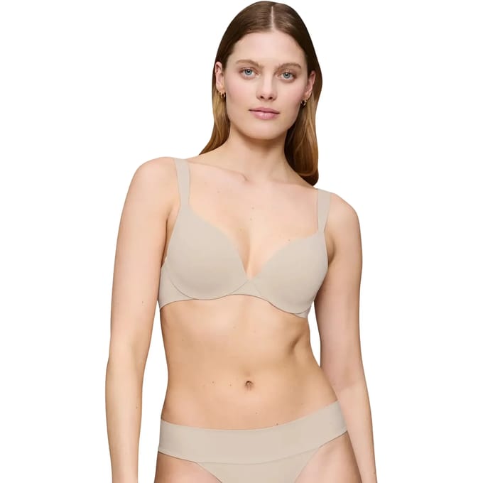 Beugelbeha met brede bandjes model 'Body Makeup Illusion'