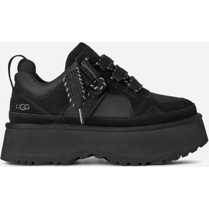 UGG® Astromel in Black, Maat 40, Suede