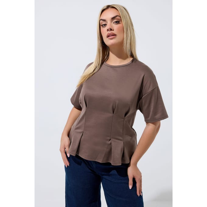 Limited Collection Mokabruin Tshirt Met Getailleerde Taille Size 48