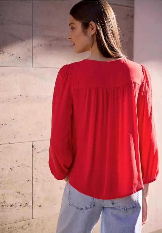 3/4 mouw blouse met ronde hals en knopen